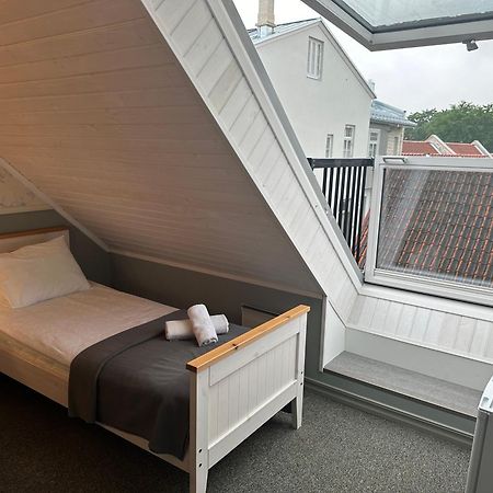 Vanalinna Boutique Hotel Kuressaare Exterior photo